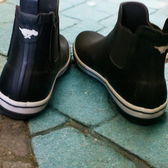 Rocket Dog, Size ll Rubber Rain Boots - Picture 2 of 4